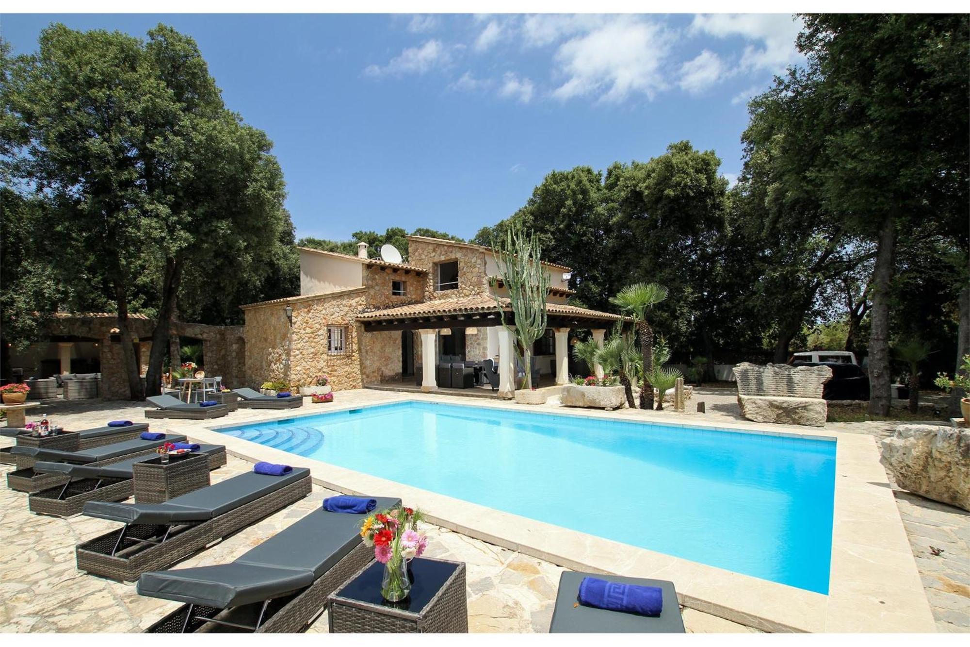 Distinguished Pollensa Villa - 4 Bedrooms - Villa Segu Cini - Recently Renovated With Modern Interior Екстериор снимка